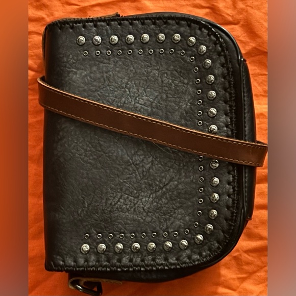 Hayden Harnett Alissa Black Crossbody/Shoulder Bag - Picture 6 of 15